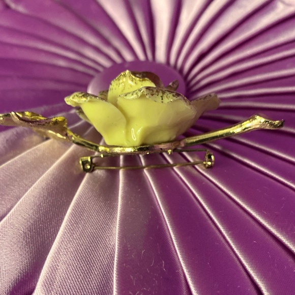 VINTAGE rose brooch - Picture 4 of 6